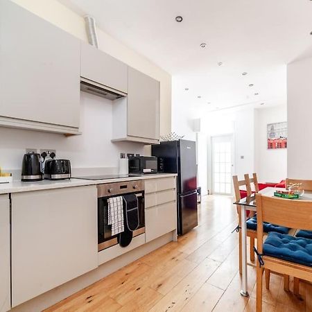 Spacious Retreat 2-Bed In Popular Camden Town London Ngoại thất bức ảnh