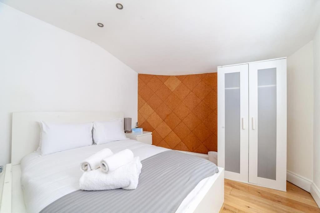 Spacious Retreat 2-Bed In Popular Camden Town London Ngoại thất bức ảnh